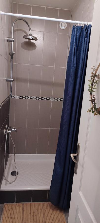 L'Appartement 7 - Centre Ville-Parking-Tv-Wifi Tarbes Bagian luar foto