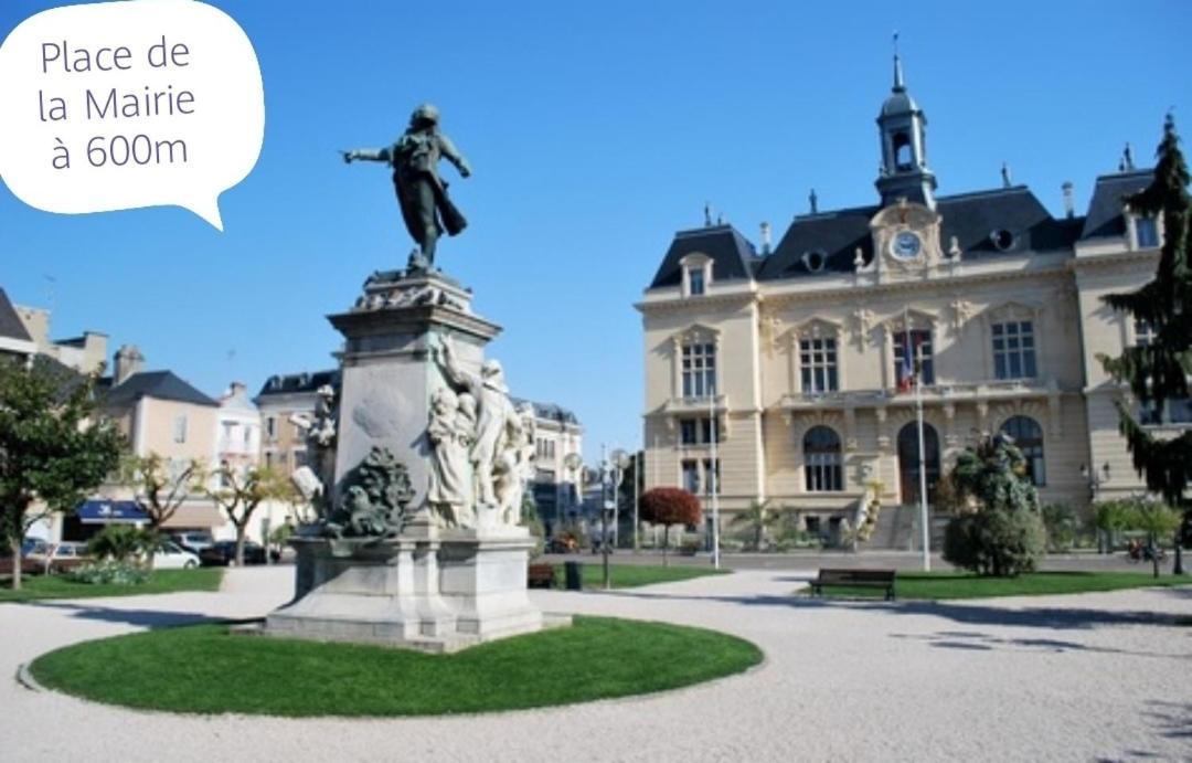 L'Appartement 7 - Centre Ville-Parking-Tv-Wifi Tarbes Bagian luar foto